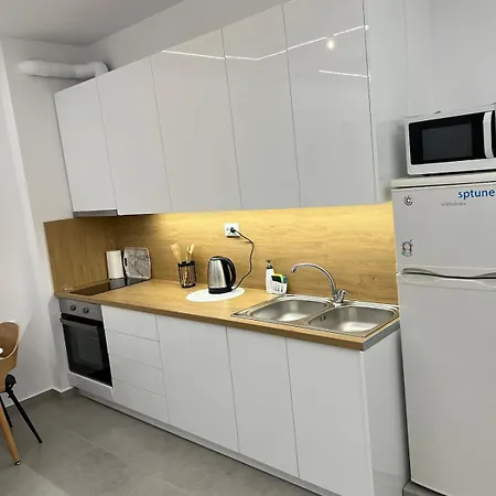 Bright And Comfortable In Apartament